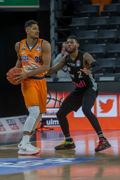 选择他作为 选择他作为