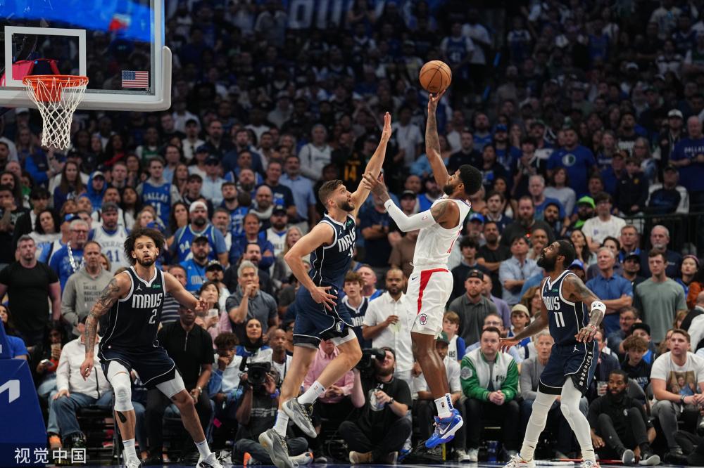 对他的足球 对他的足球